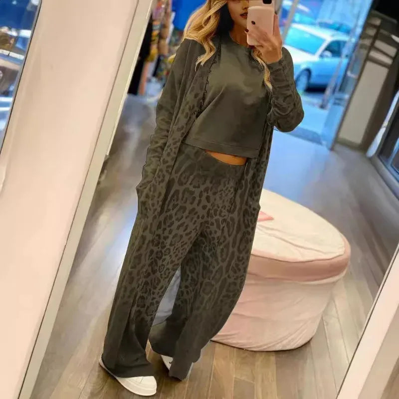 Raya - Leopard Lounge Set